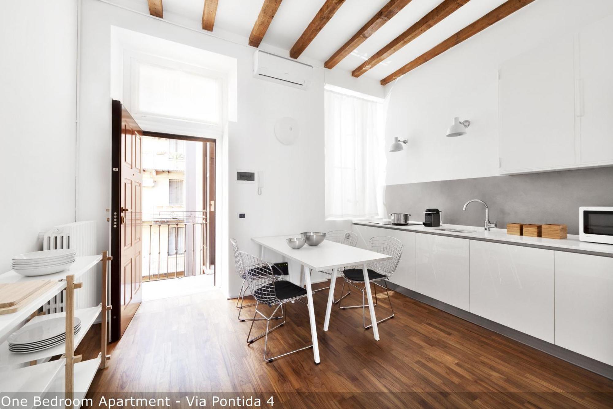 Brera Apartments In Moscova Milan Bagian luar foto